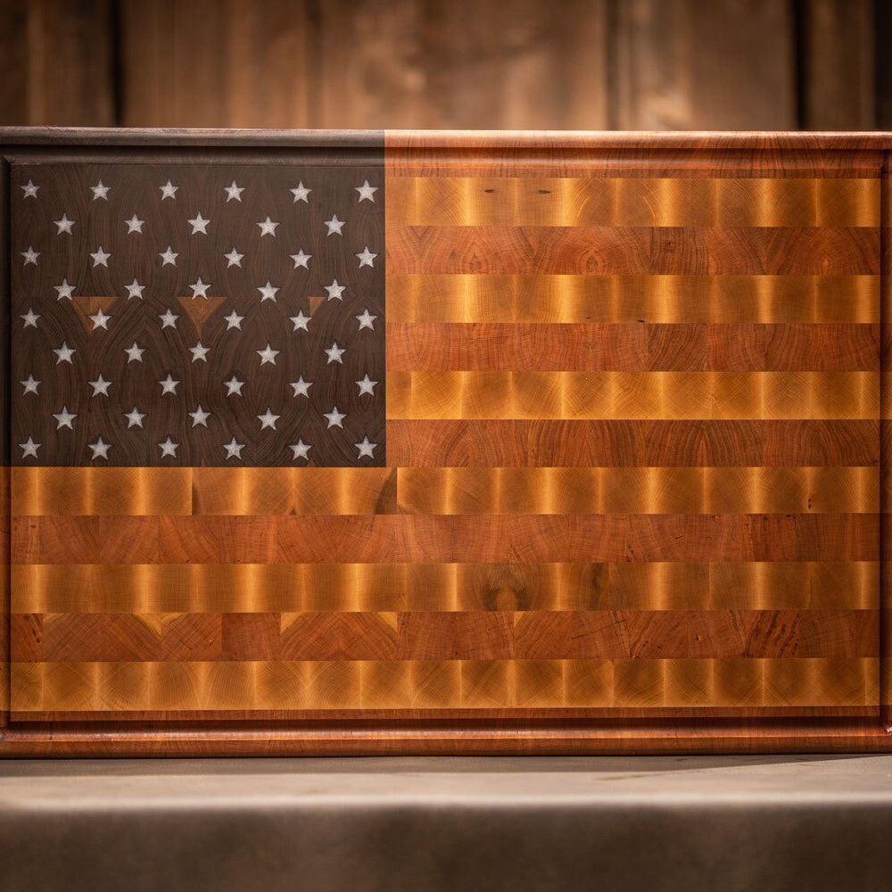 USA flag cutting block